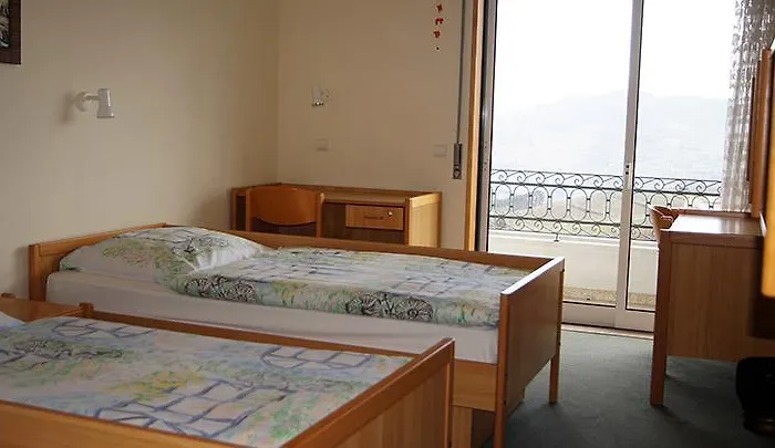 Bed & Breakfast Kolping House *